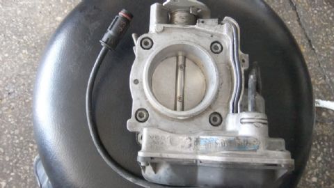 MERCEDES C CLAS E CLAS BOĞAZ KELEBEĞİ