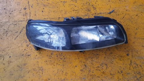 VOLVO S60 SAĞ FAR