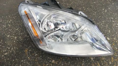 FORD FOCUS SAĞ FAR