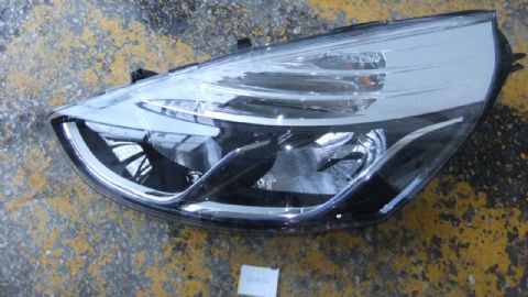 RENAULT CLİO 4 SOL FAR