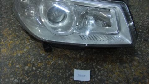 RENAULT MEGANE 2 MERCEKLİ SAĞ FAR