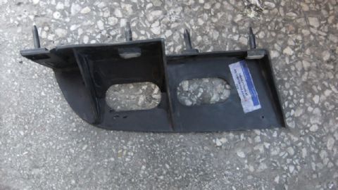 FORD FOCUS SAĞ ARKA TAMPON BAĞLANTI AYAĞI