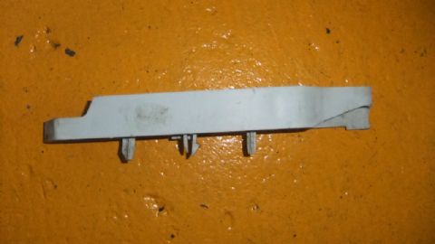 FORD FOCUS SAĞ TAMPON BRAKETİ