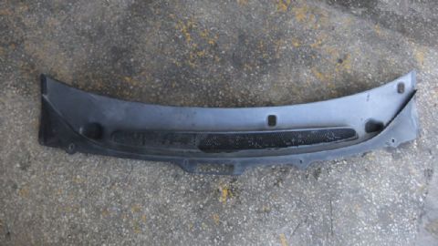 VOLVO S80 ÖN CAM IZGARASI