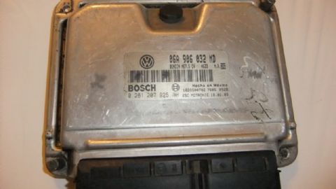 VOLKSWAGEN GOLF JETTA BEETLE 2.0 MOTOR BEYİNİ