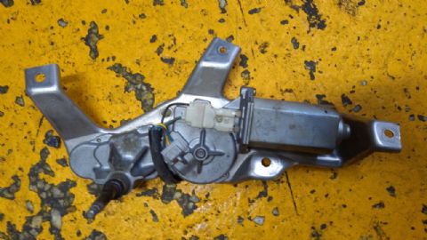 SUBARU FORESTER ARKA CAM SİLECEK MOTORU