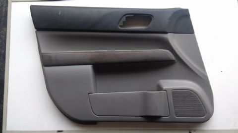 SUBARU FORESTER SOL ÖN KAPI DÖŞEMESİ (2003-2008) BARDAKLIKLI