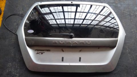 SUBARU FORESTER ARKA BAGAJ KAPAĞI (DOLU)
