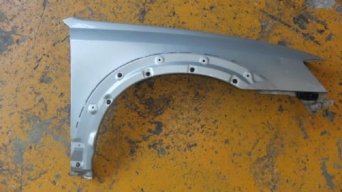 SUBARU LEGACY OUTBACK SAĞ ÖN ÇAMURLUK 2003-2009