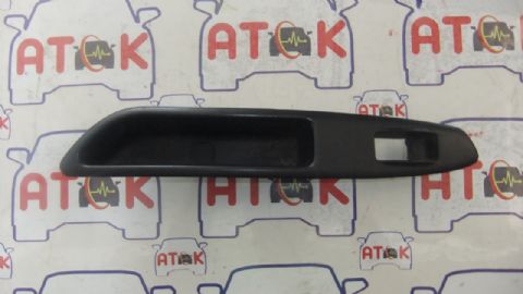 SUBARU FORESTER SAĞ ARKA KAPI CAM AÇMA DÜĞME PANELİ