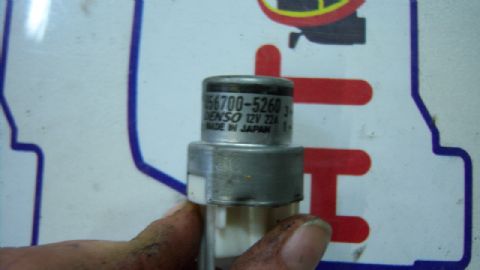 SUBARU RÖLE 056700-5260