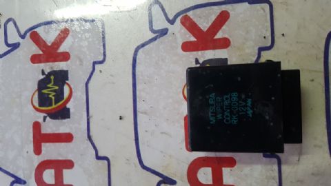 SUBARU SİLECEK KONTROL MODÜLÜ RK 0098