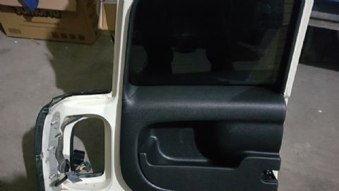 MİNİ COOPER CLUBMAN SAĞ ARKA KAPI BOŞ