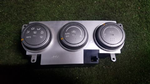 SUBARU İMPREZA 1.5 R KLİMA KONTROL PANELİ 72311FE080