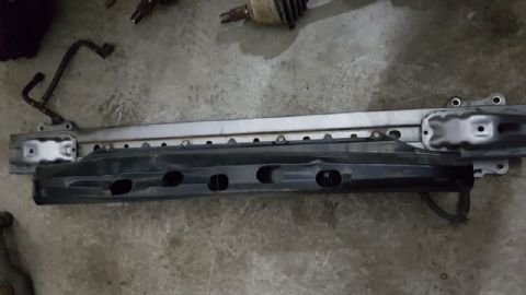 SUBARU FORESTER 2009/2012 ÖN TAMPON DEMİRİ