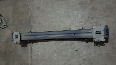 SUBARU İMPREZA TAMPON DEMİRİ 2008/2012