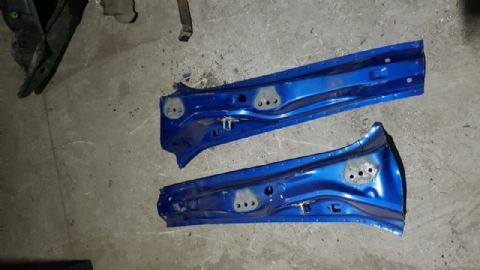 SUBARU FORESTER SAĞ VE SOL ORTA KAPI DİREĞİ 2003-2008